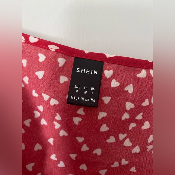 SHEIN VCAY Allover Heart Print Ruffle Detail Wrap Cami Dress - Picture 7 of 10